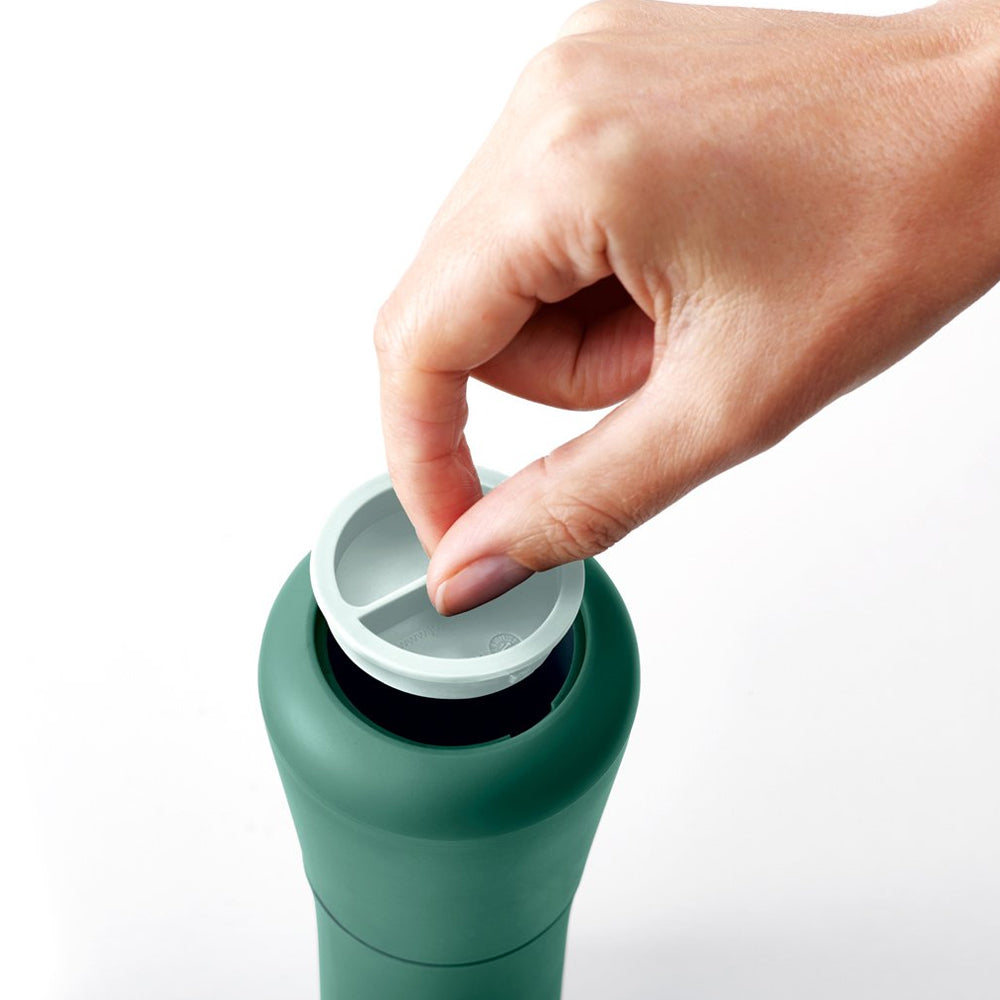 20182-joseph-jospeh-no-spill-milltop-salt-pepper-mills