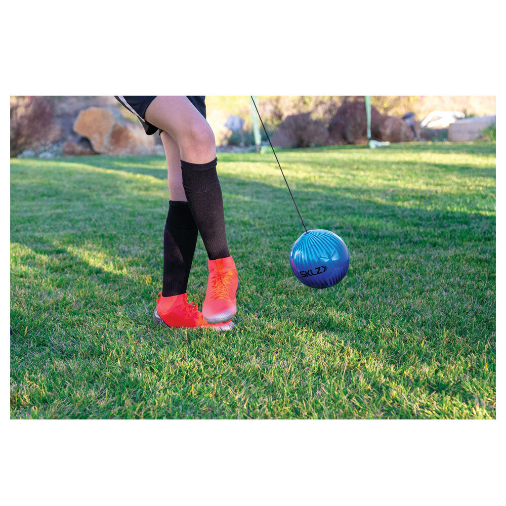 212695-sklz-touch-star-kick-touch-trainer-soccer-ball-w-string-cobalt