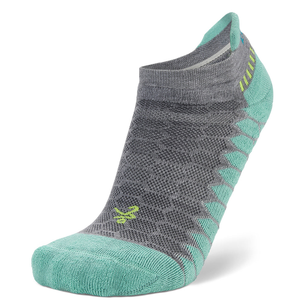 300140-balega-silver-running-sports-socks-large-grey-aqua