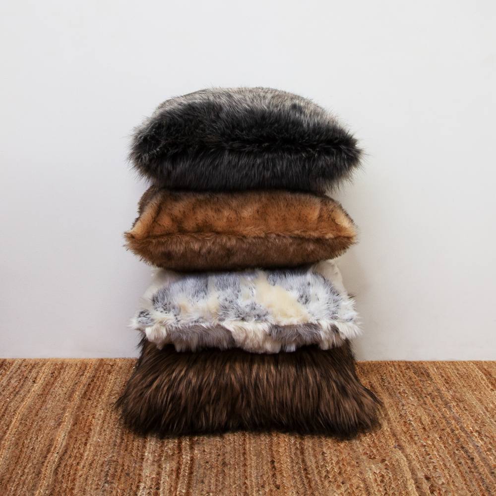 5099000703010183-j-elliot-home-arctic-faux-fur-50x50cm-cushion-square-white-grey