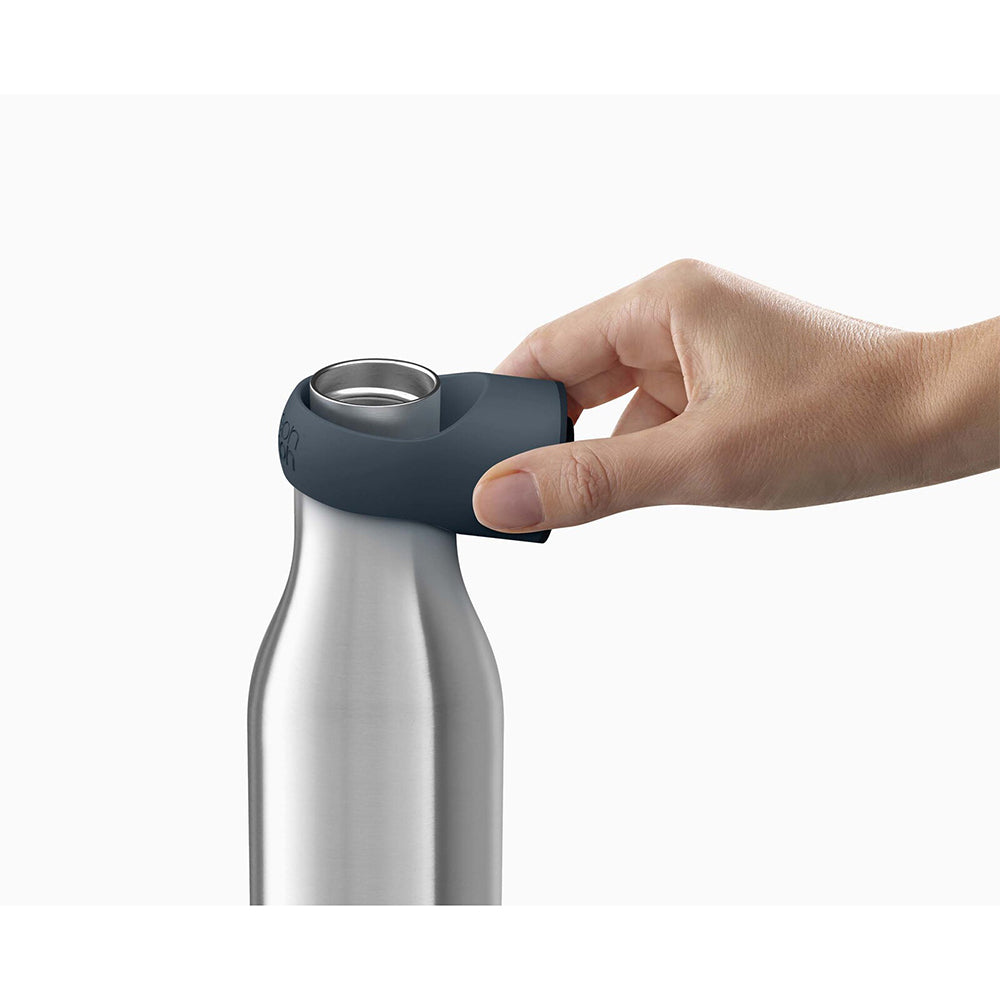 81121-joseph-joseph-loop-500ml-vacuum-insulated-water-bottle-brushed-anthracite