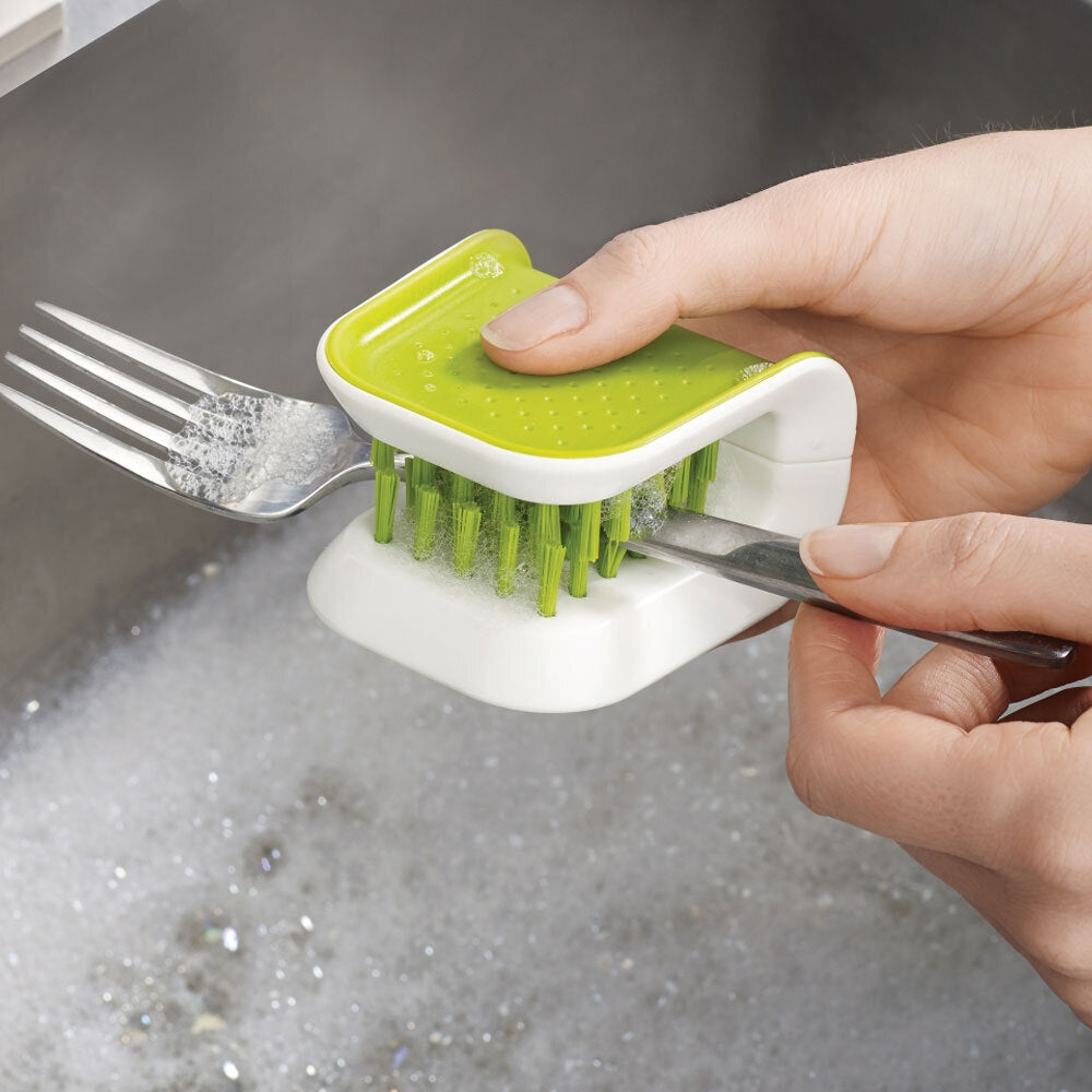 85105-joseph-joseph-blade-brush-knife-cleaner-green