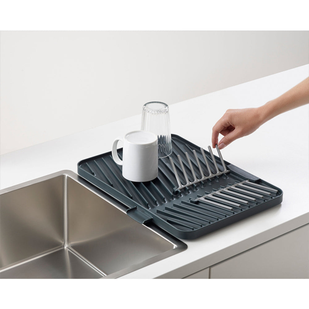 85139-joseph-joseph-flip-up-adjustable-dish-draining-board