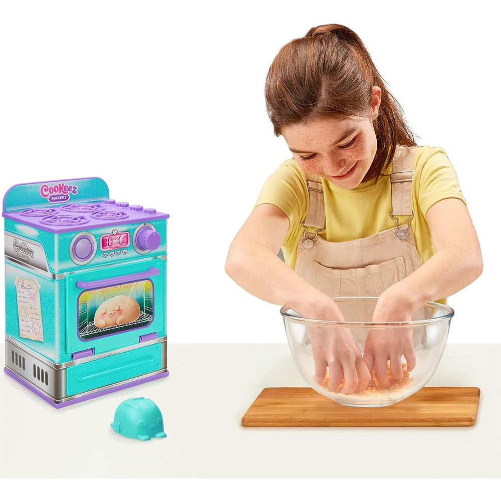 23501-aa0-0000-cookeez-makery-season-1-oven-playset-bread-kids-childrens-toy-5y