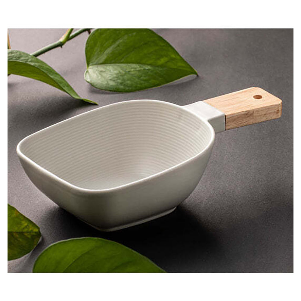 60244-ladelle-linear-texture-small-oyster-serve-stick