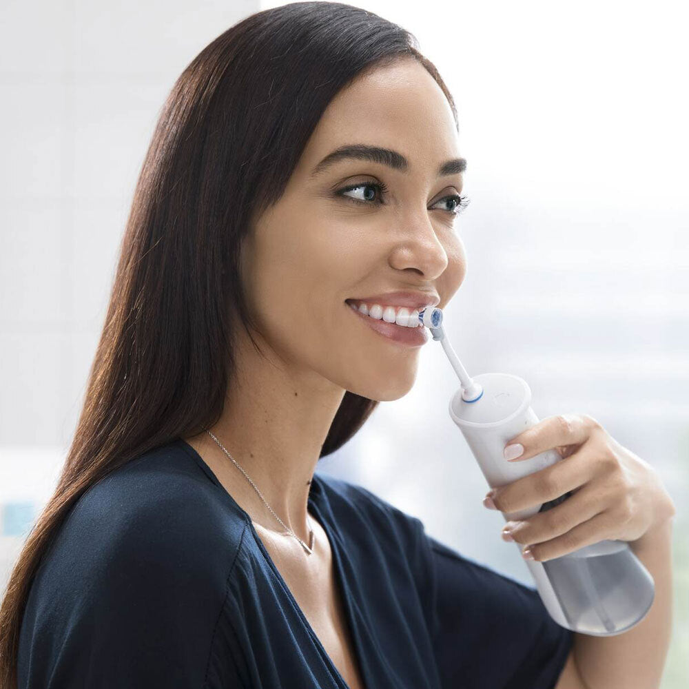 63493-oral-b-electric-rechargeable-aquacare-4-irrigator