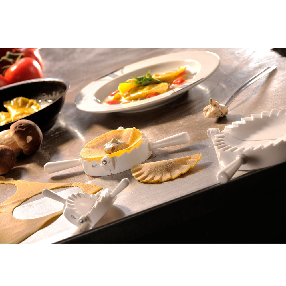 64284301-gefu-verona-3pc-ravioli-pasta-case-mould