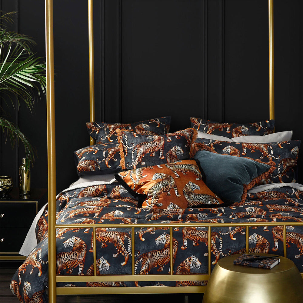 89518j302f-mm-linen-tigress-copper-cushion-velvet-home-decor-50x50cm