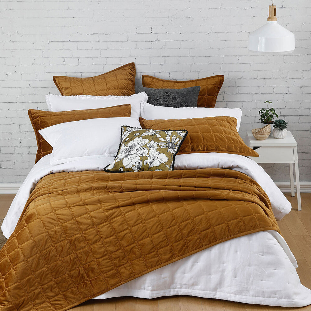 89805h101-mm-linen-meeka-chestnut-coverlet-setw-pillow-shams-220x240cm