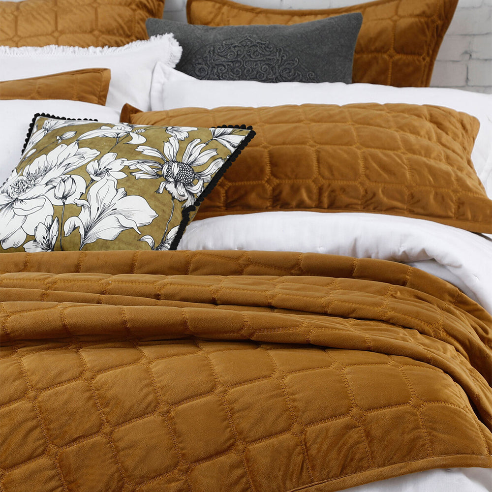 89805h101-mm-linen-meeka-chestnut-coverlet-setw-pillow-shams-220x240cm