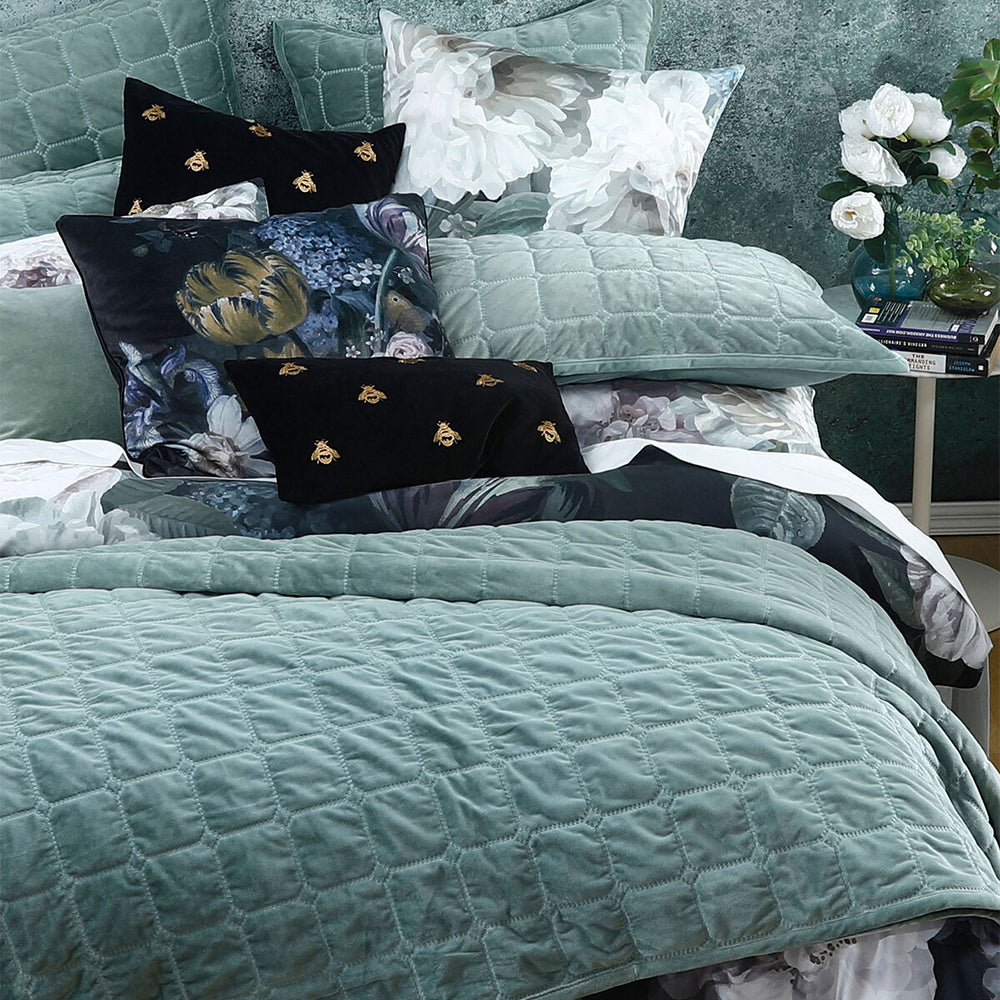 89805h103-mm-linen-meeka-laurel-coverlet-set-w-pillow-shams-220x240cm