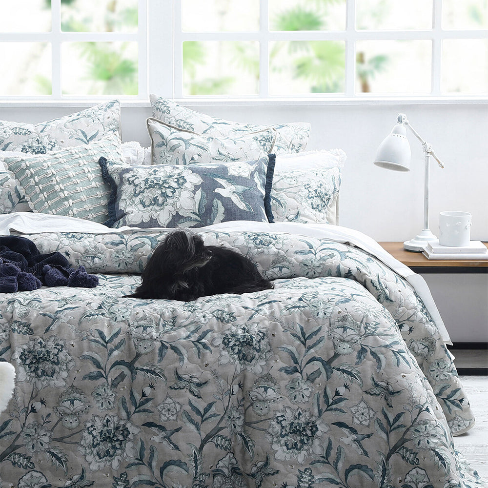 89c80h054-mm-linen-katiana-queen-botanical-bed-quilt-cover-set-210x210cm