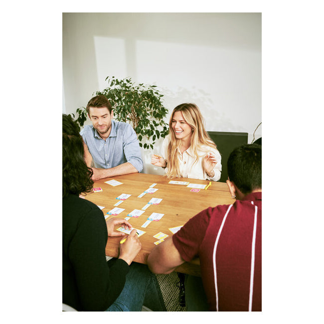 104272-repos-production-champions-card-game-3-8-players-10y