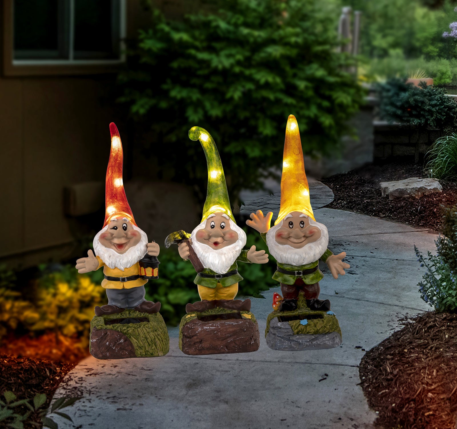 32395-licht-solar-gnome-warm-white-led-28cm-assorted