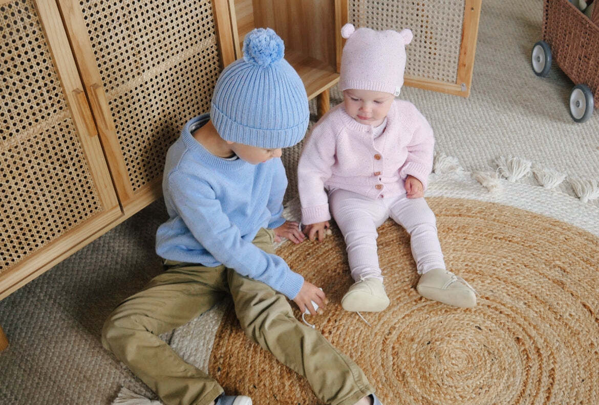 11100334-ponchik-baby-toddler-pom-pom-ribbed-beanie-mist-speckle-knit-size-3-6m