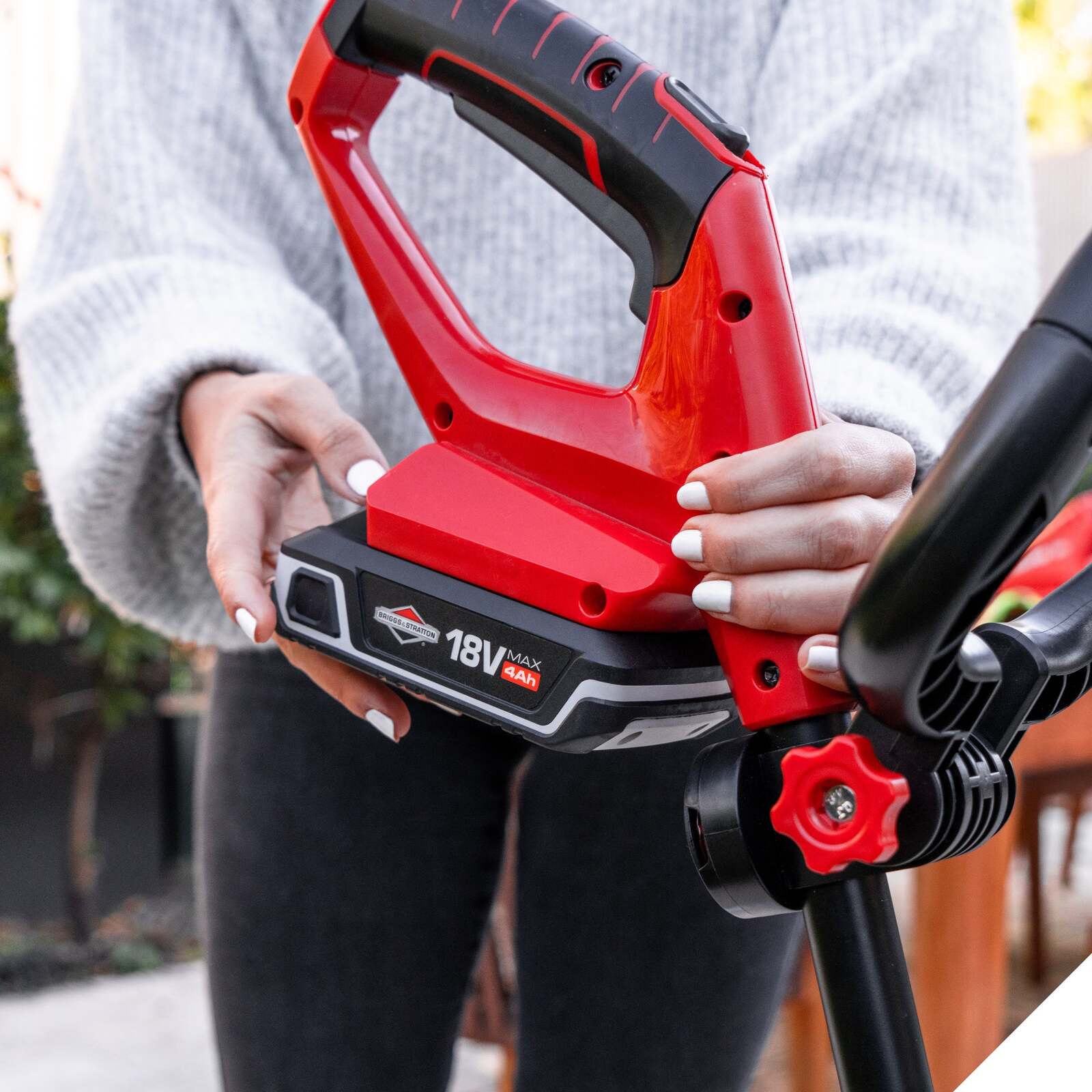 1697468-snapper-18v-cordless-line-trimmer-kit-w-4-0ah-battery-charger