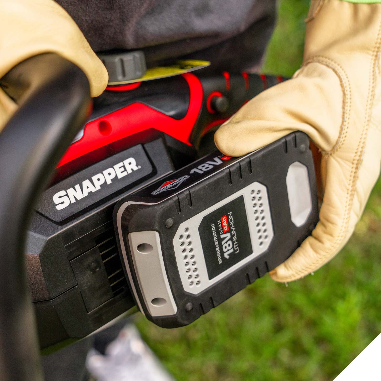 1697472-snapper-18v-cordless-10-chainsaw-kit-w-4-0ah-battery-charger