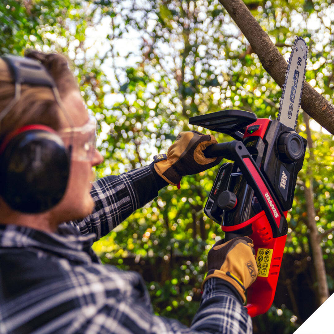 1697485-snapper-18v-cordless-10-chainsaw-wood-cutter-tool