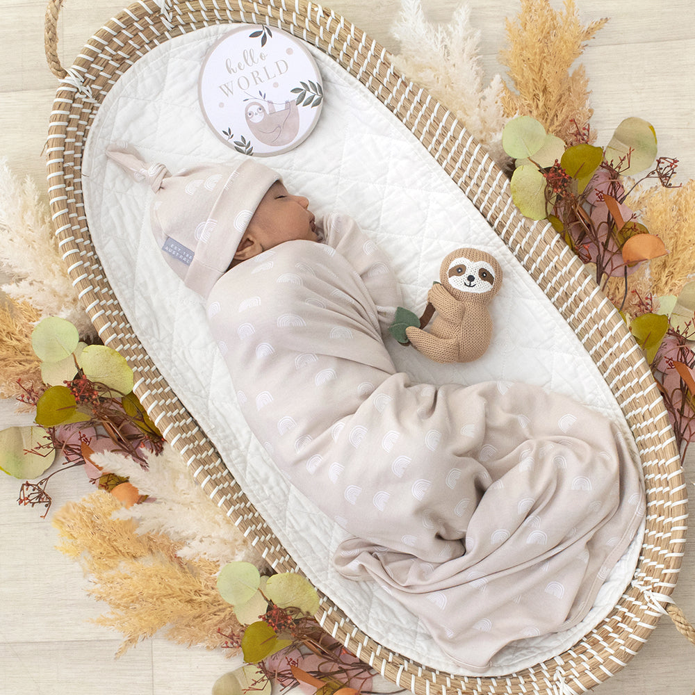 1015126-living-textiles-newborn-baby-infant-gift-set-rainbow