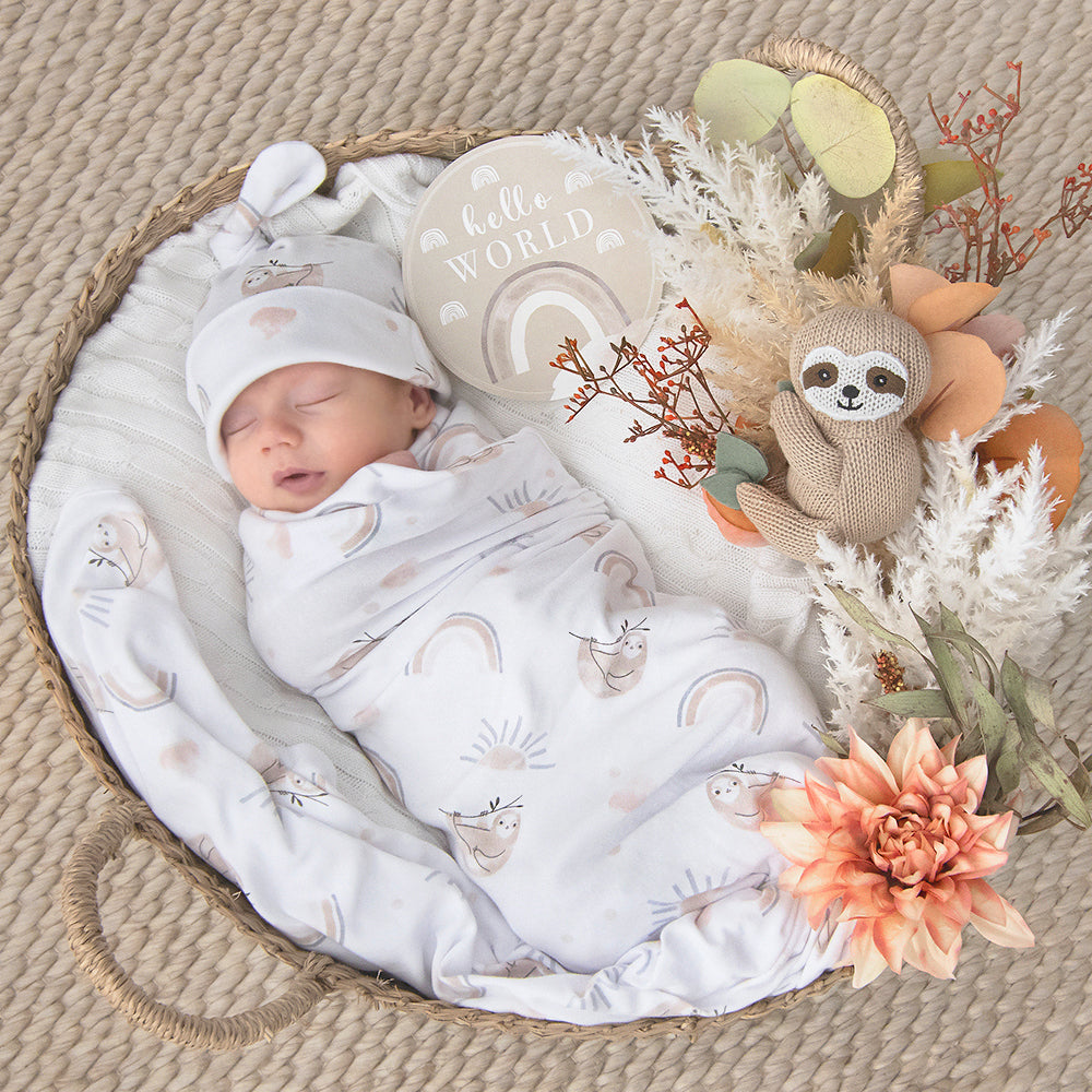 1015127-living-textiles-newborn-baby-infant-gift-set-sloth