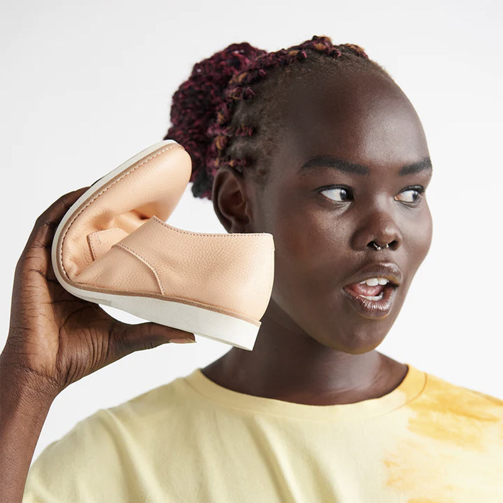 2000016933048-rollie-womens-derby-supersoft-peach-lifestyle-shoe-us7-eu38