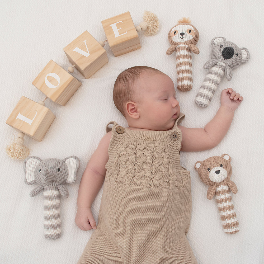 4233031-living-textiles-baby-squeeze-me-squeakers-bear-3m