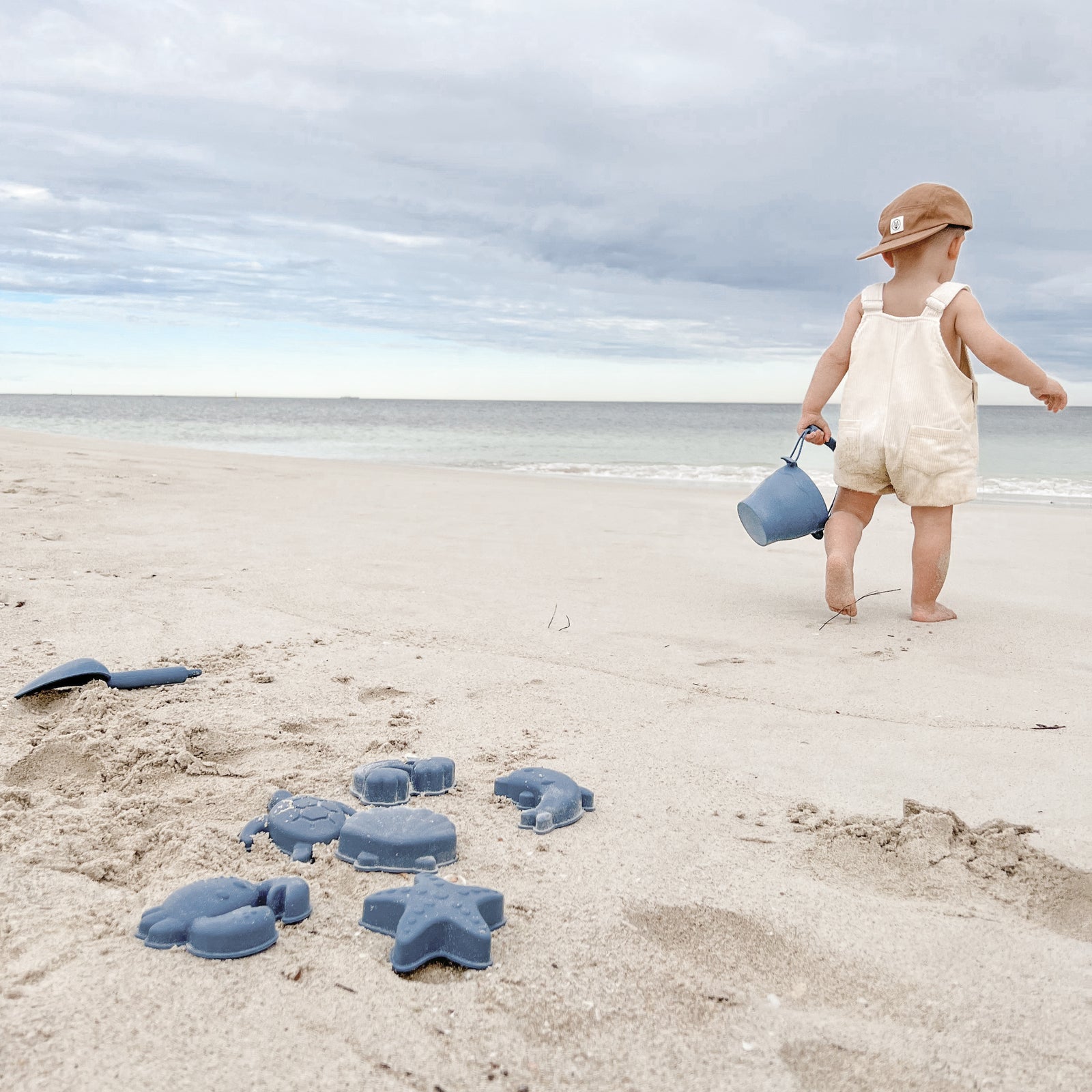 4239104-8pc-playground-silicone-bucket-spade-set-steel-blue