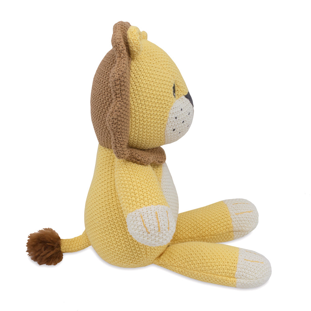 4281045-living-textiles-baby-newborn-knitted-toy-leo-the-lion