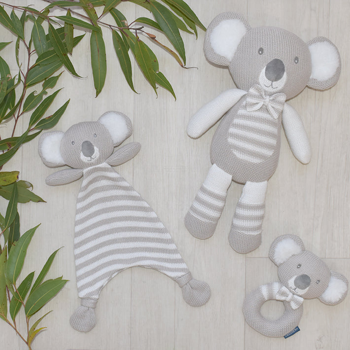 4281980-living-textiles-baby-newborn-kevin-the-koala-knitted-toy