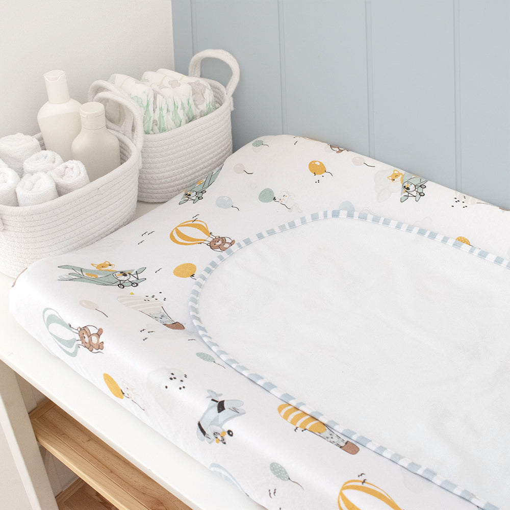 6116124-living-textiles-change-pad-cover-liner-set-up-up-away-stripes