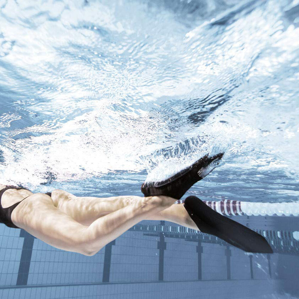 Arena Black Powerfin Swimming Fin for Training - Size 33-34 / US 2-3 / UK 1-2 / AU 1-2