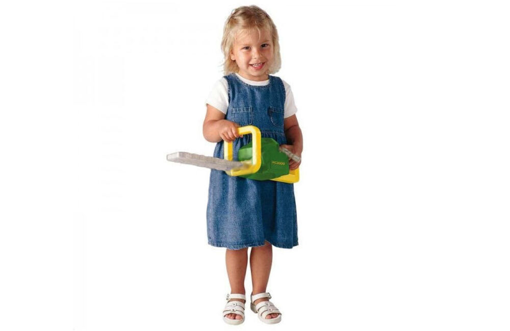 35814-preschool-garden-power-chainsaw-toy