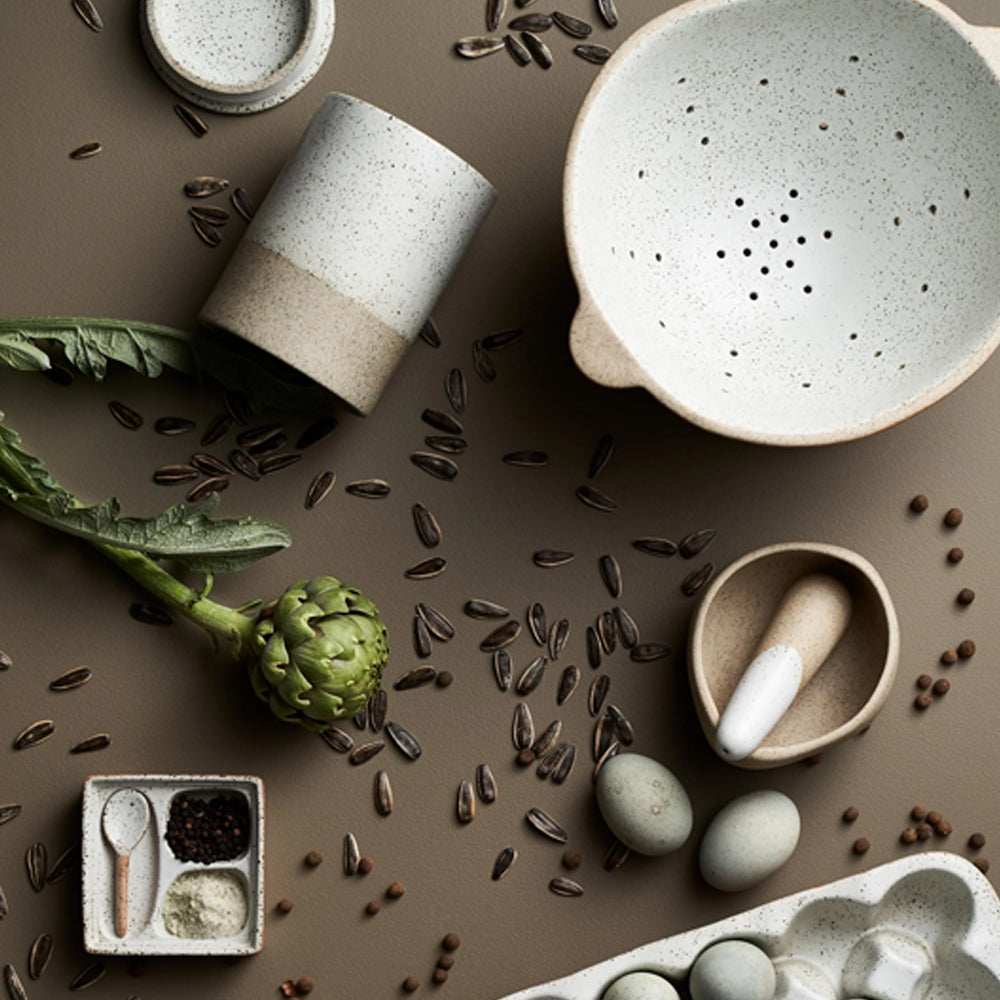 413731-robert-gordon-white-garden-to-table-21cm-colander-18cm-plate