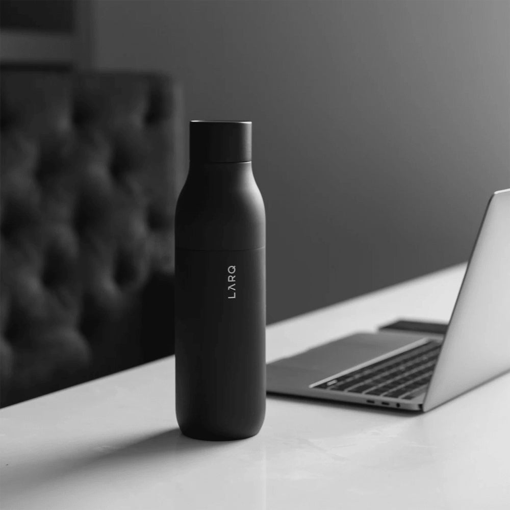 251127-larq-purevis-uv-c-led-740ml-insulated-water-bottle-obsidian-black