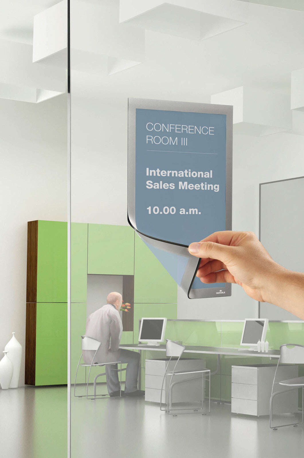 489923-durable-duraframe-a4-32cm-magnetic-sign-holder-silver