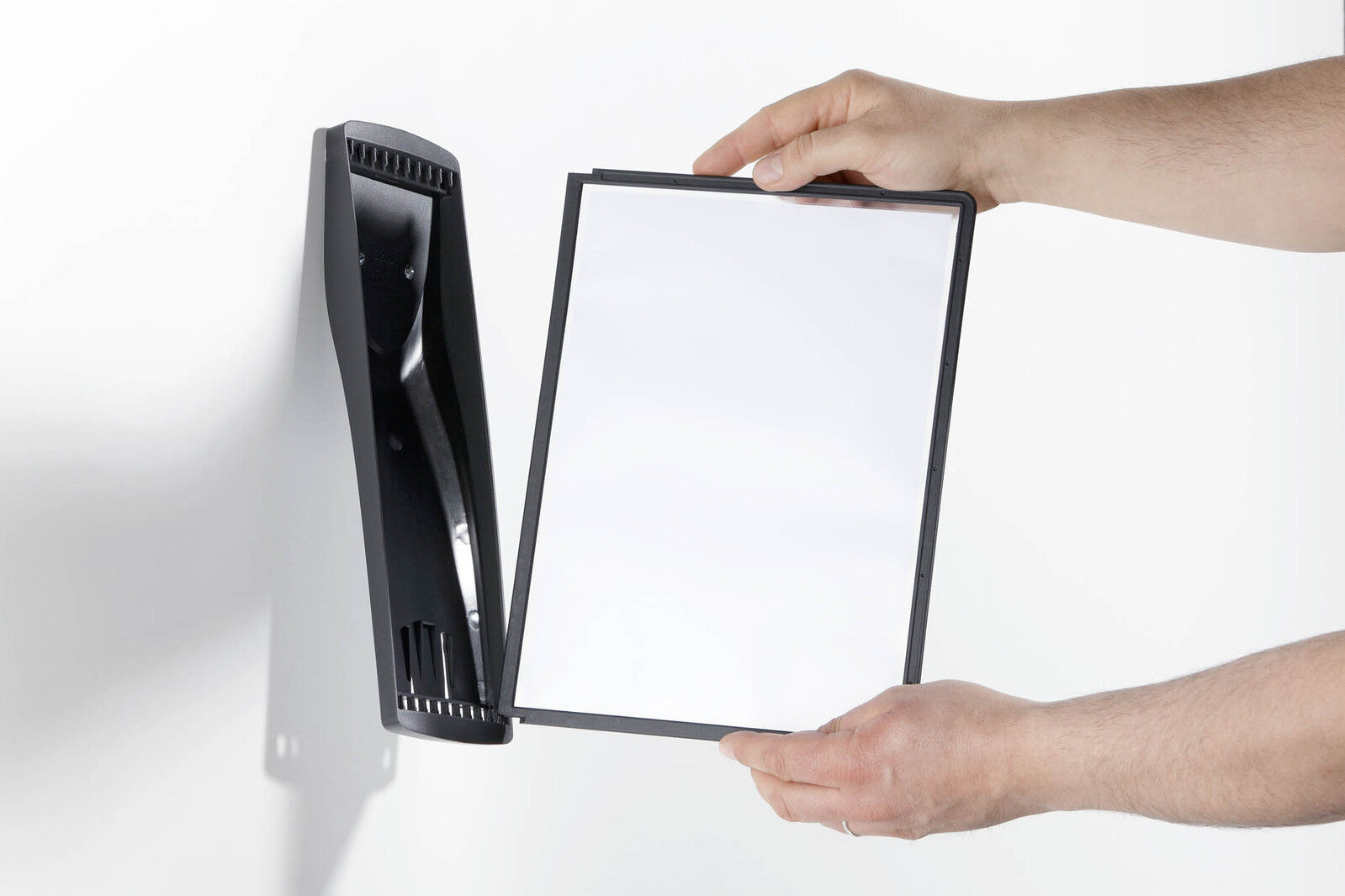 585401-durable-sherpa-style-economy-wall-w-10-panels-black