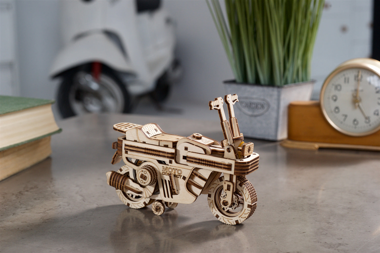 70168-ugears-moto-compact-folding-scooter-wooden-3d-puzzle-192pc