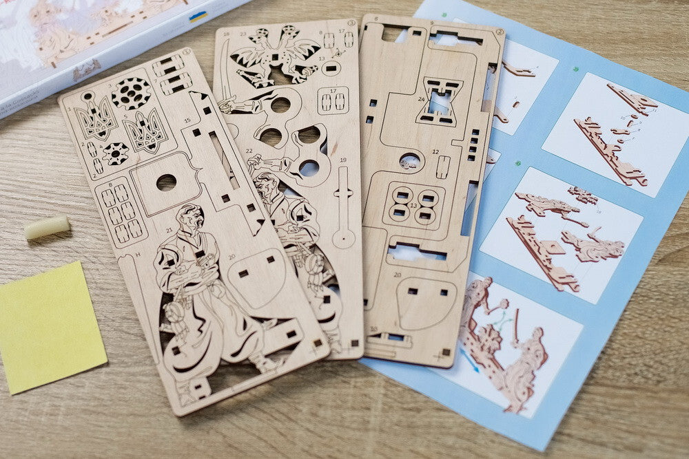 70182-ugears-the-centuries-old-battle-freedom-wooden-3d-puzzle-41pc