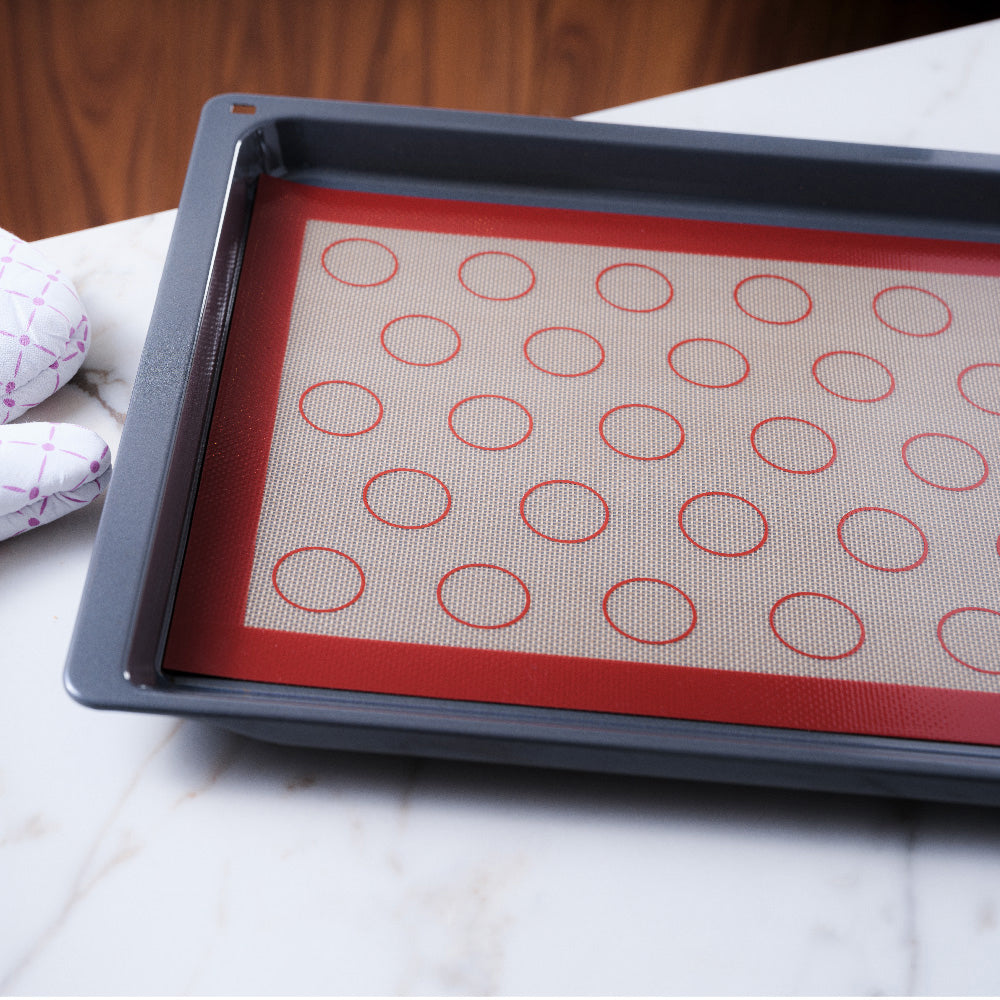 1-fff-183-nostik-silicone-macaron-baking-mat-rectangle-red-brown-30x40cm