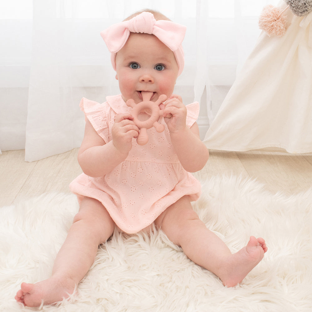 4236122-playground-baby-12cm-silicone-splash-teether-4m-rose