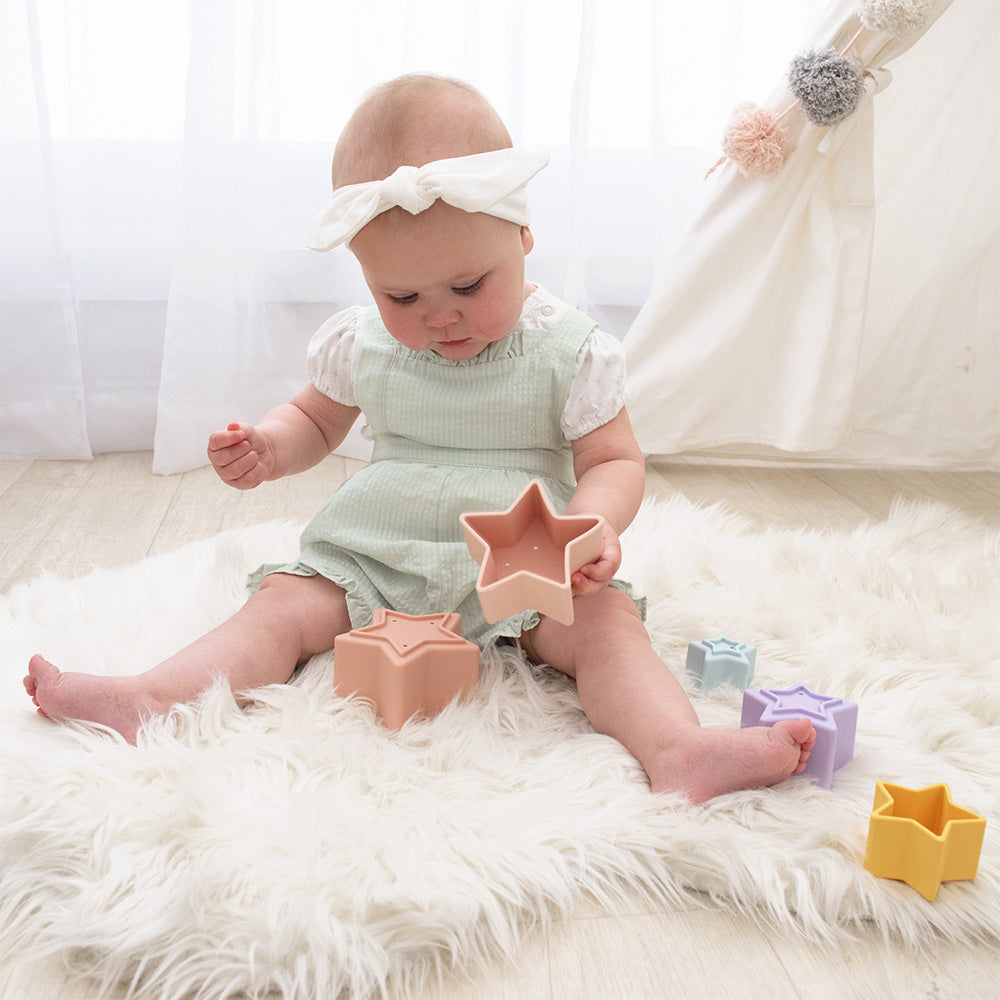 4237112-playground-silicone-nesting-stars-baby-infant-toy-6m