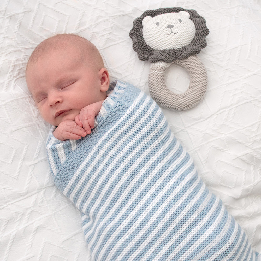 4322844-living-textiles-baby-85cm-cotton-knitted-stripe-blanket-blue-white