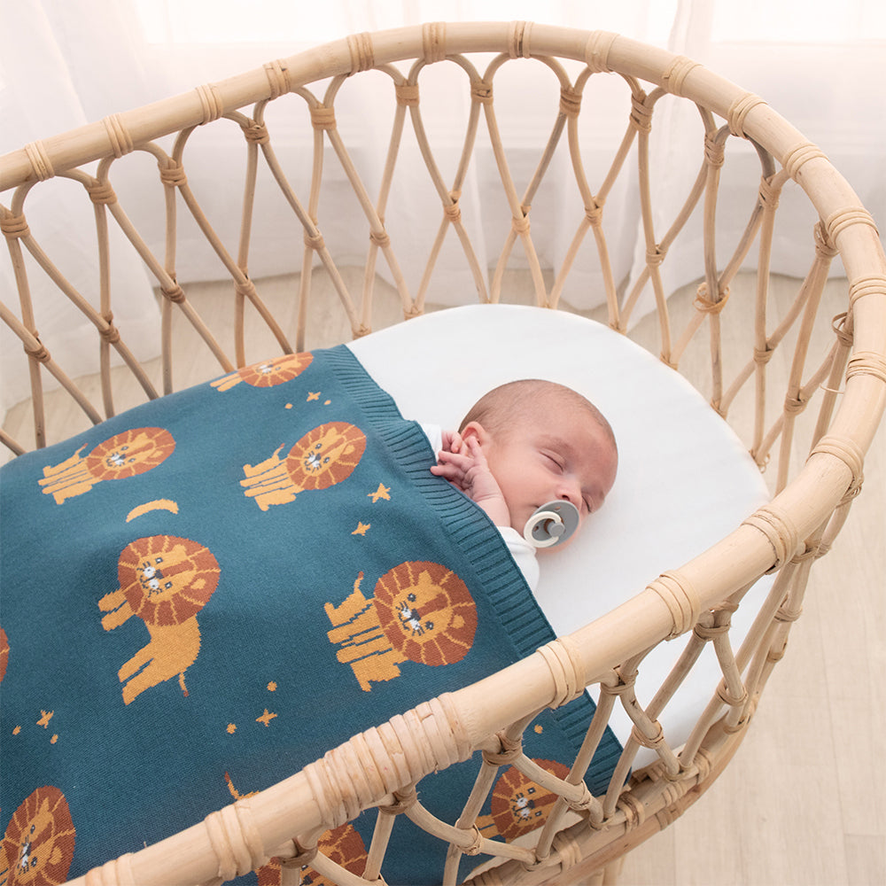4323006-living-textiles-whimsical-85cm-cotton-baby-blanket-lion-navy