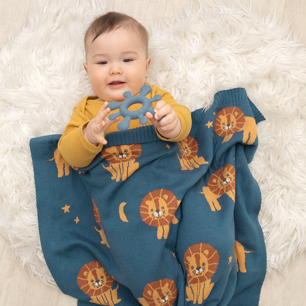 4323006-living-textiles-whimsical-85cm-cotton-baby-blanket-lion-navy