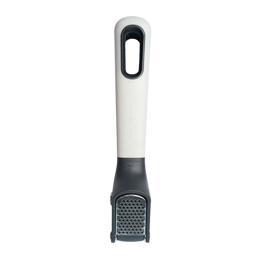 59057-eku-upcycle-soft-grip-kitchen-garlic-press-caviar-black