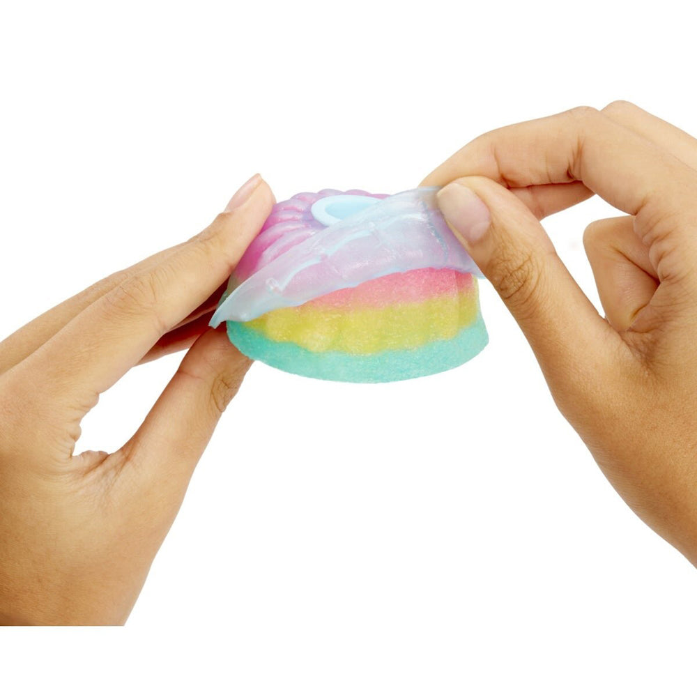 593140-l-o-l-surprise-mix-make-birthday-cake-tots-asstd-4