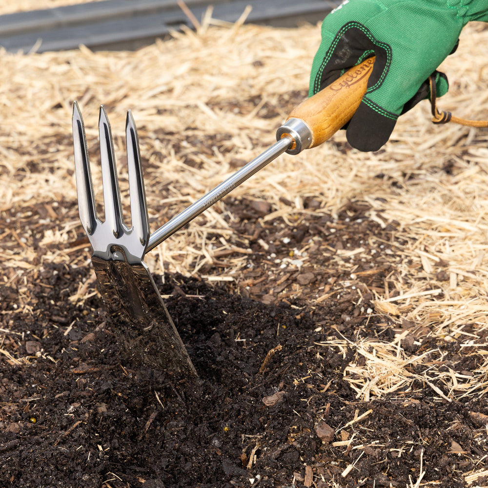 20111419-cyclone-hand-culti-hoe-stainless-steel-home-garden-maintenance-care