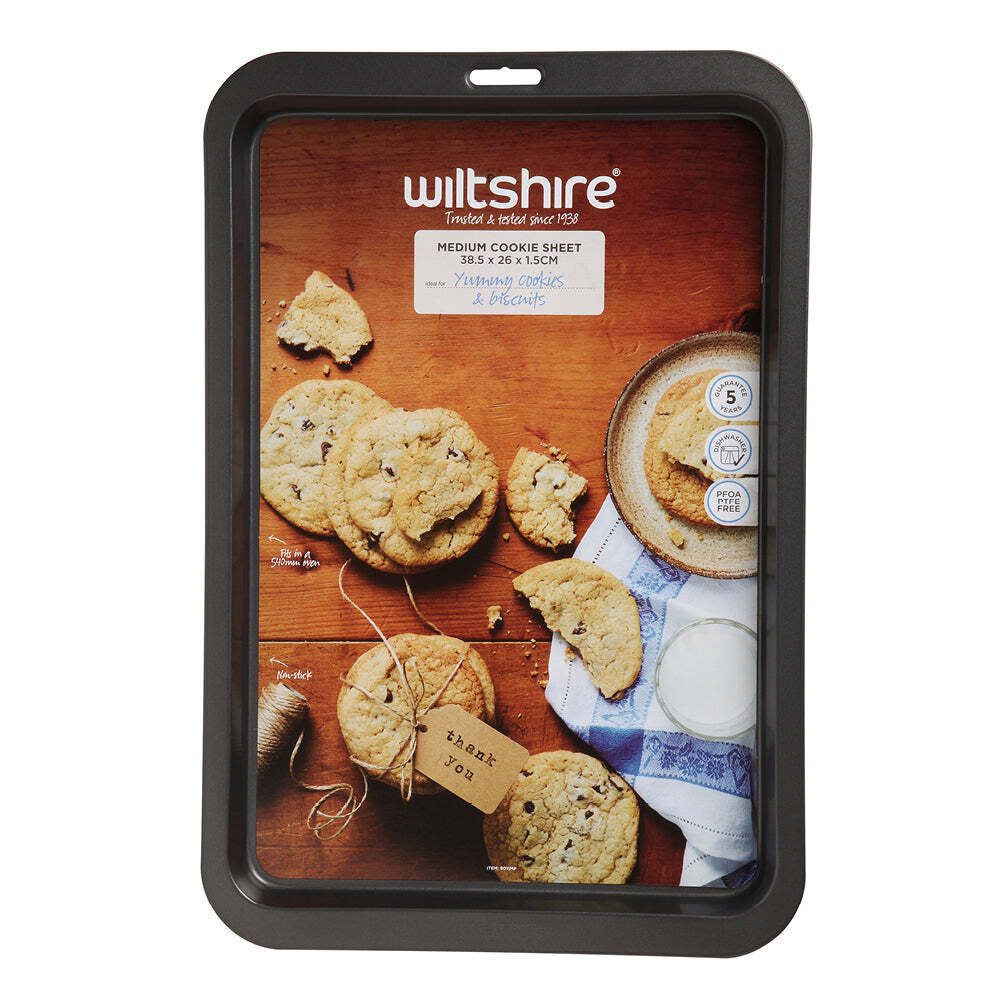 9011mp-wiltshire-easybake-cookie-baking-sheet-oven-tray-39cm