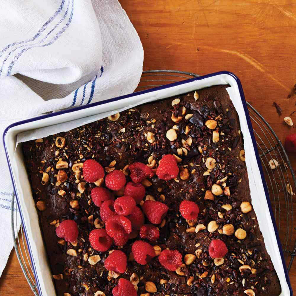 40388-wiltshire-porcelain-enamel-kitchen-brownie-baking-pan-23x5cm