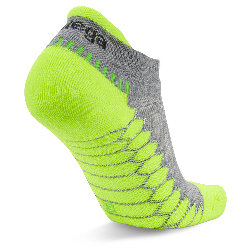 300153-balega-silver-running-sports-socks-medium-grey-neon-lime